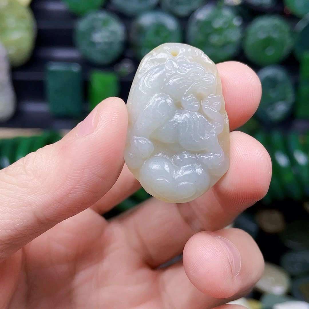 和田玉未镶嵌珠宝半成品