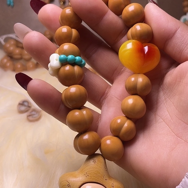 猴头核桃手串16尺寸镜面柯基屁桃手持全品无暇