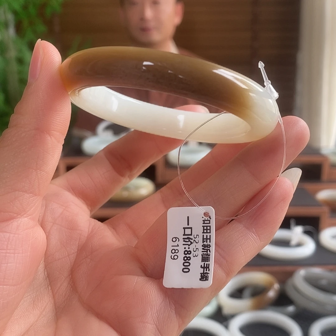 未镶嵌手镯和田玉6189