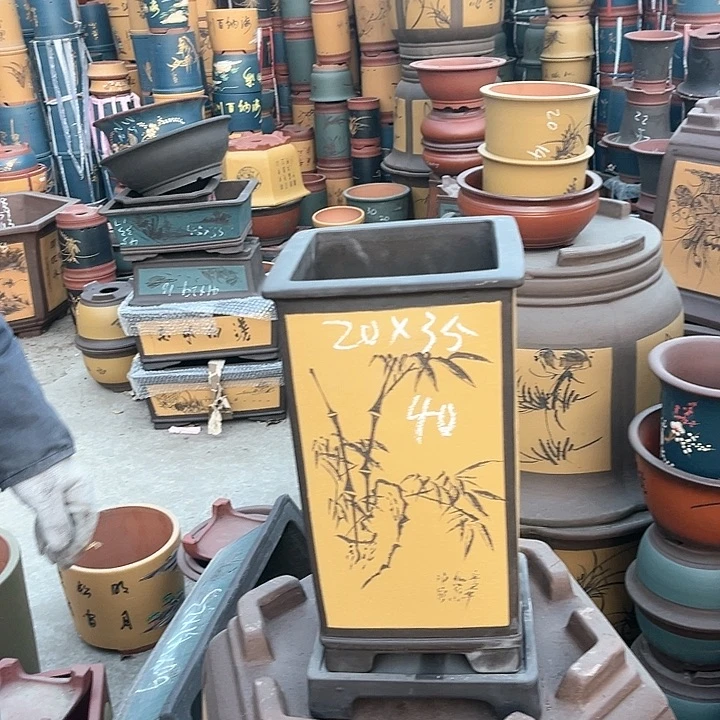 紫砂紫砂花盆和花盆之间