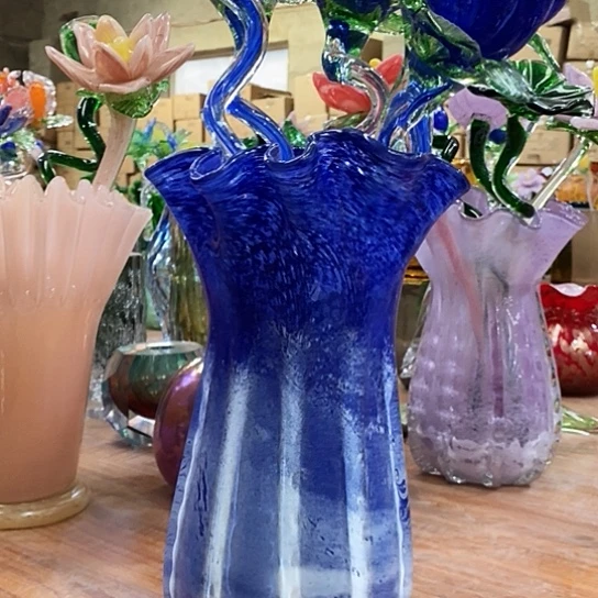 琉璃花瓶高33厘米宽17厘米