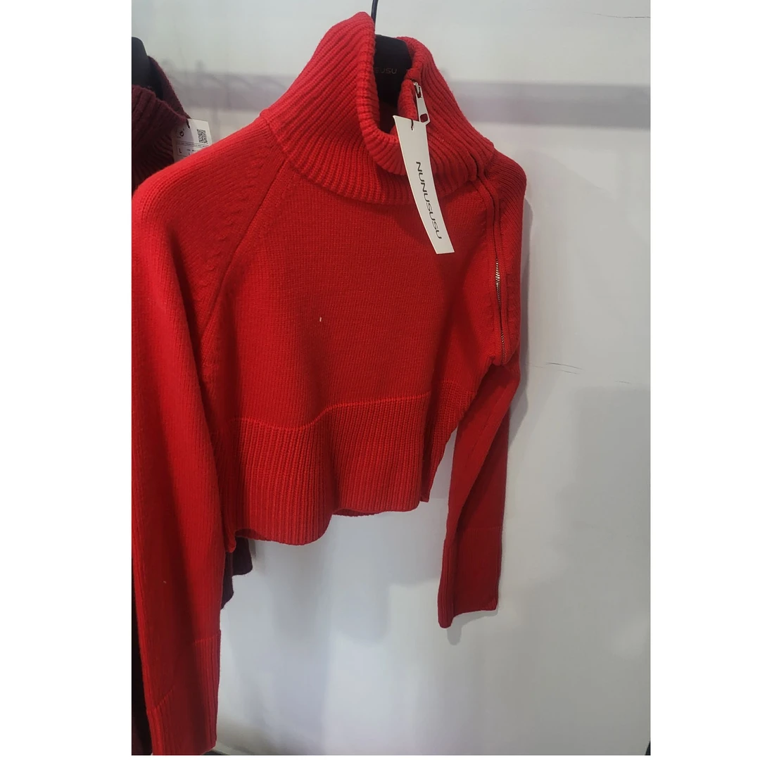 努努苏苏针织半高领女士红色网红衫镂空高领毛宽松型打底时尚均码