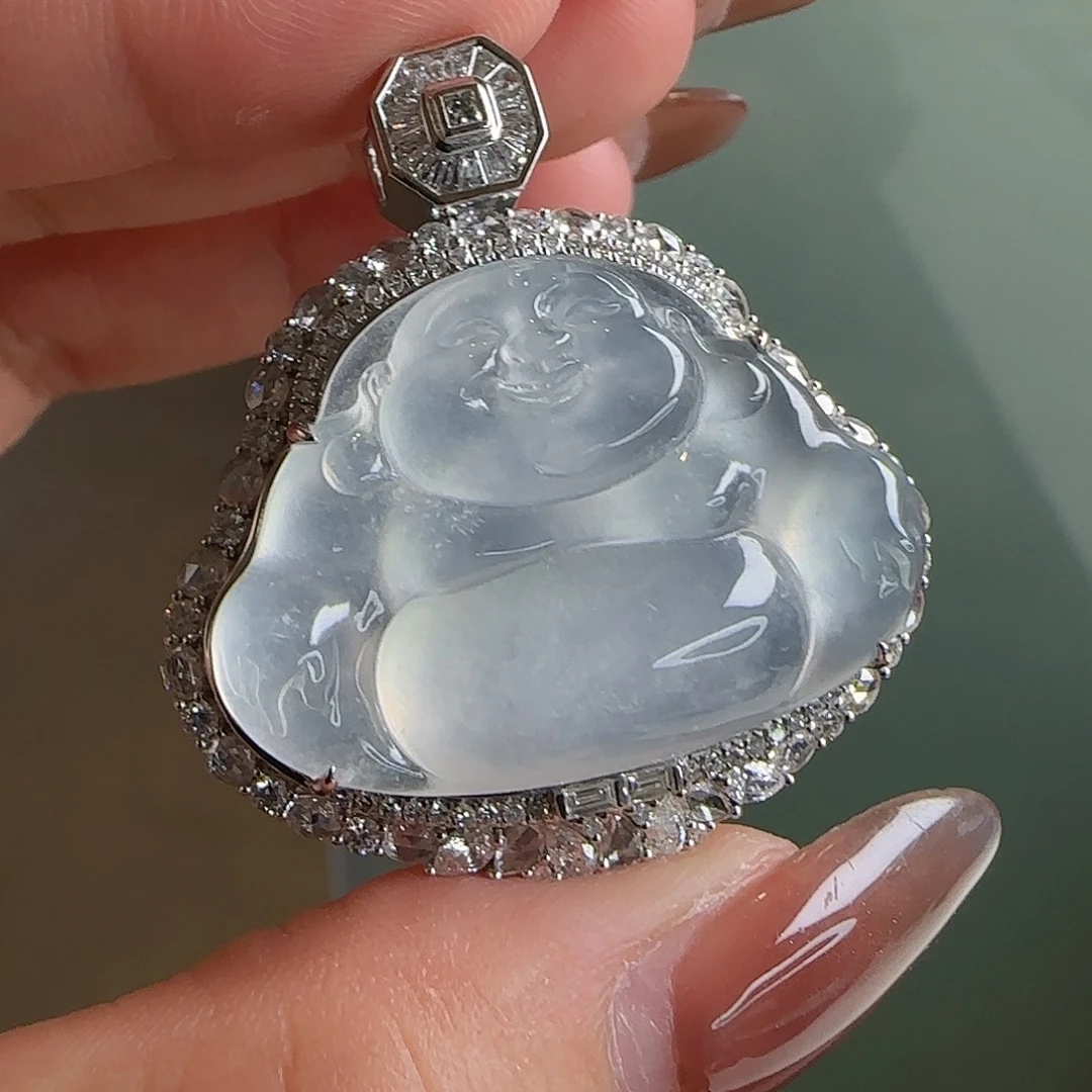 A***o翡翠18K金镶嵌颈饰天然翡翠