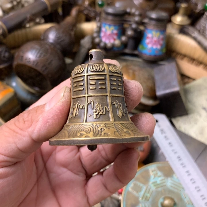 谭***明一物一拍八卦铃铛