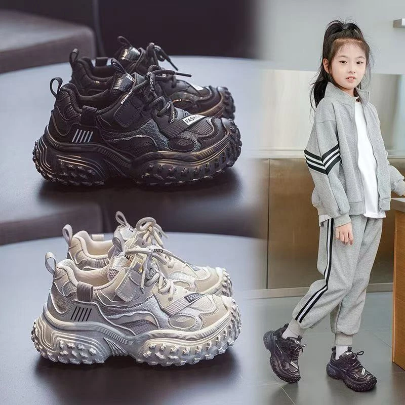 小黄鸭皮面轻便儿童运动鞋秋季透气女童老爹鞋新款休闲防滑男童