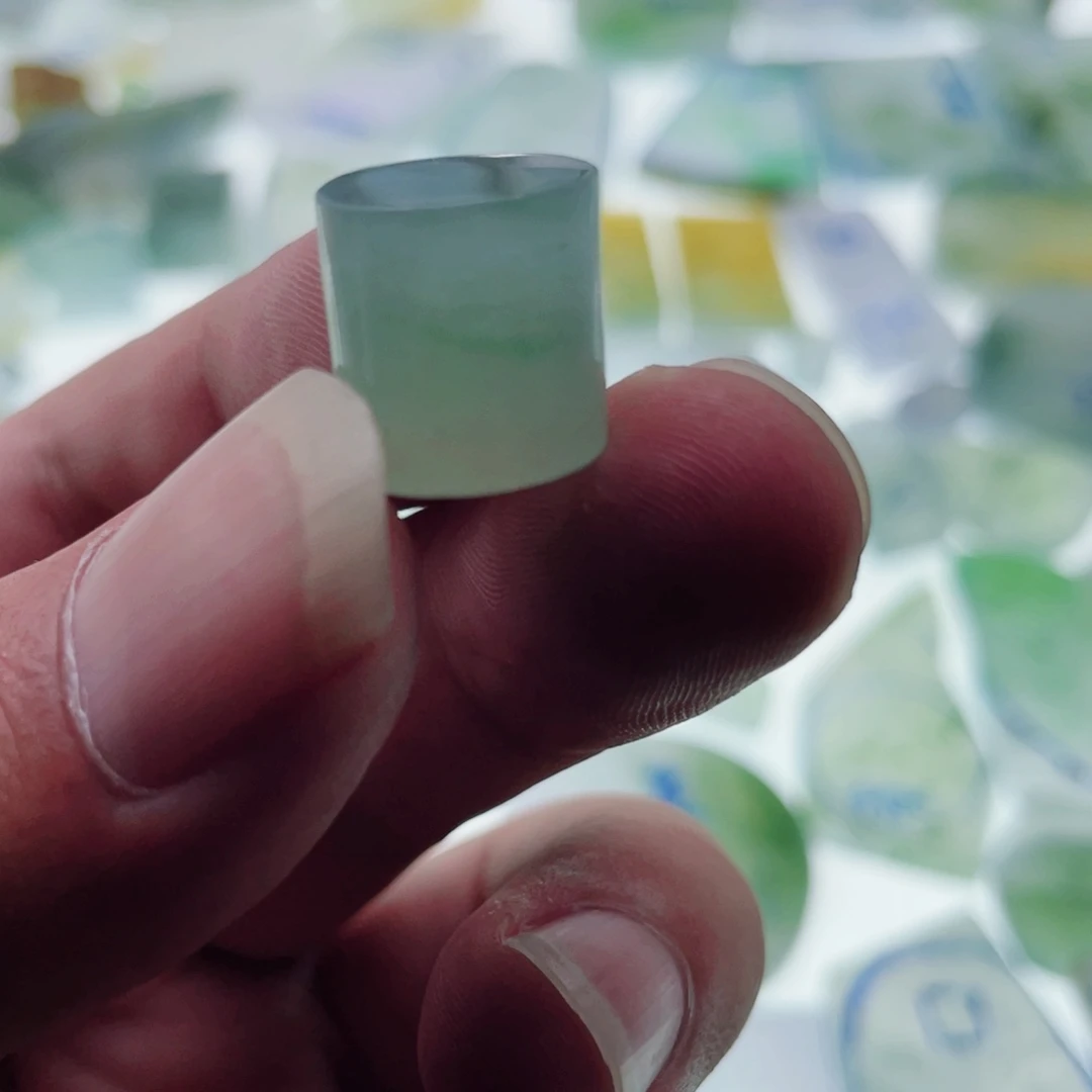 定制翡翠未镶嵌天然翡翠定制桶珠