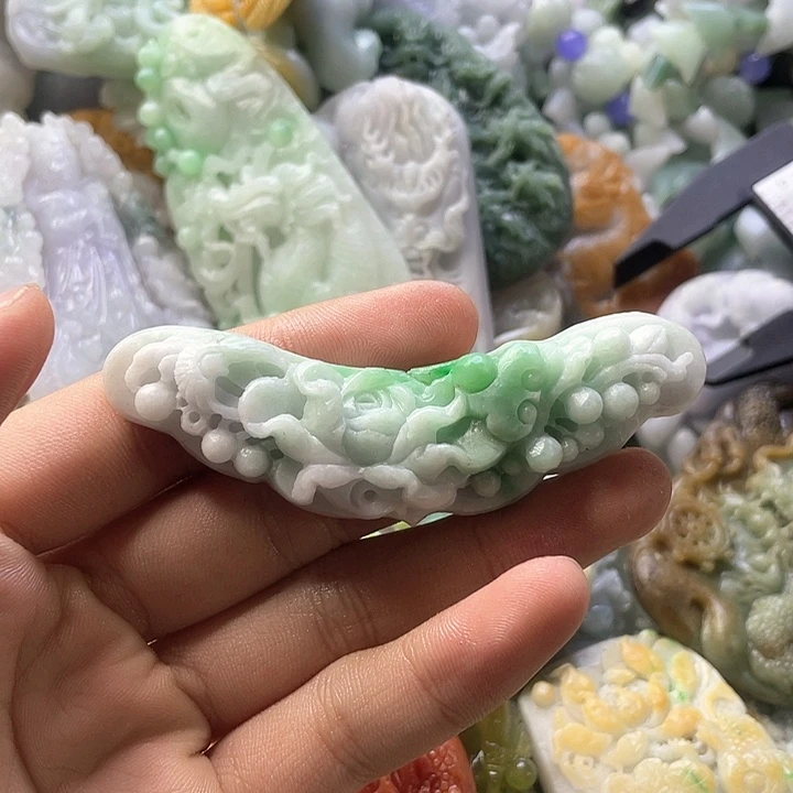 定制翡翠未镶嵌天然翡翠