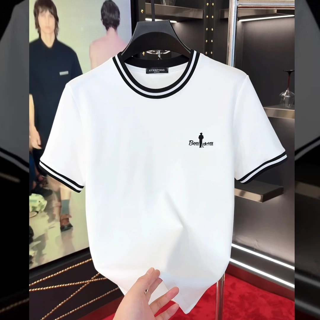 玲玲1月冬季加厚款（黑色小人）时尚修身网红爆版潮流休闲内搭圆领