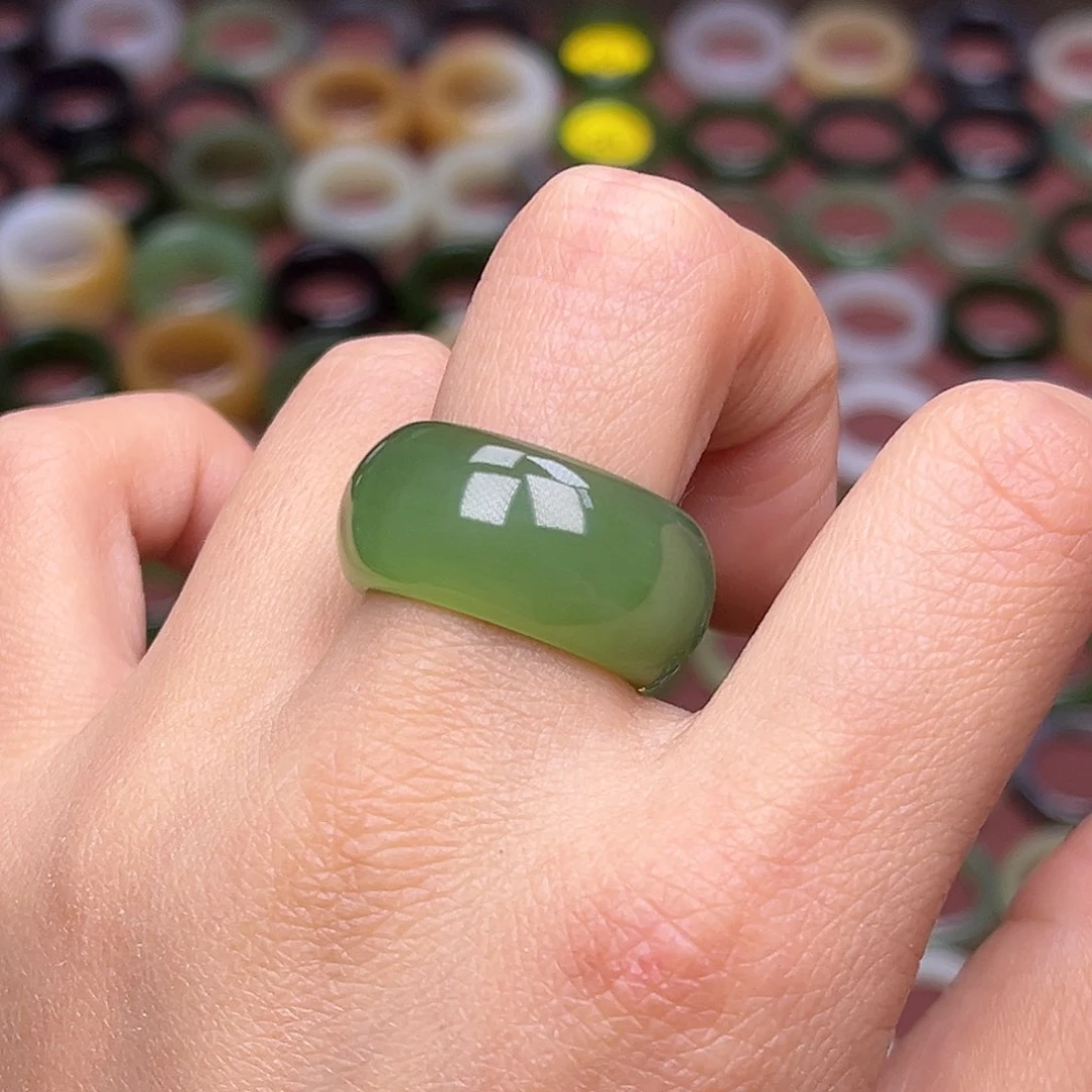 和田玉戒指未镶嵌18内径宽阳绿猫眼