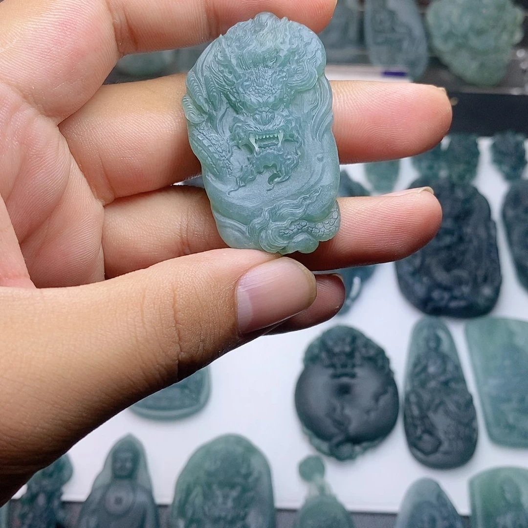 未镶嵌定制翡翠龙牌