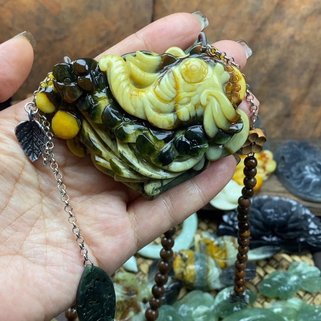 园***园蛇纹石玉未镶嵌吊坠(赠链)