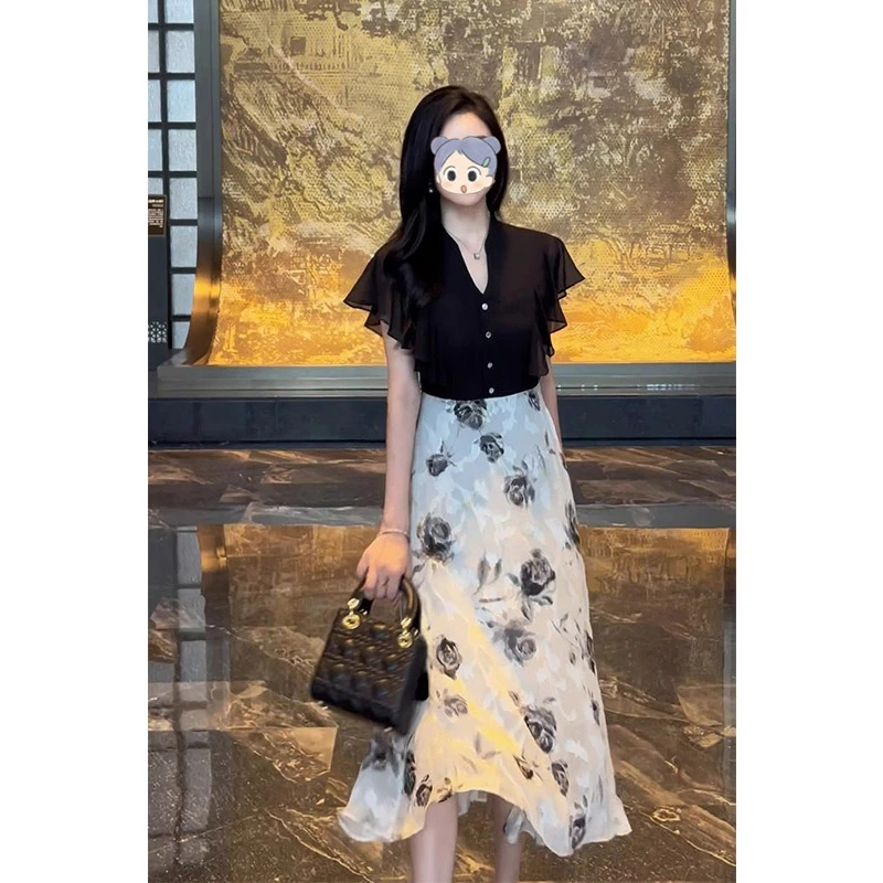 2025新款今年流行爆款巨好看简单大方的法式气质假两件收腰连衣裙