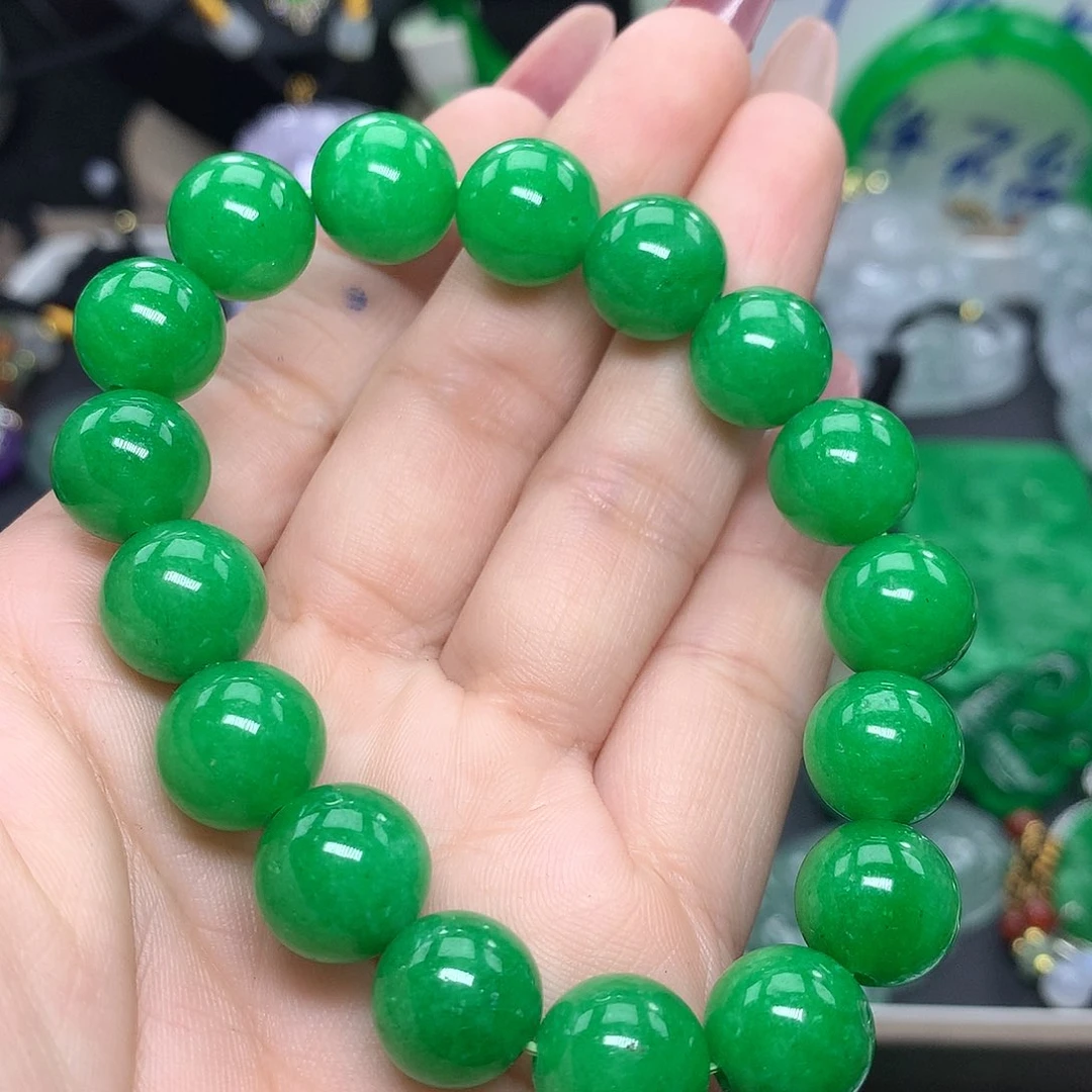 翡翠吊坠(赠链)未镶嵌