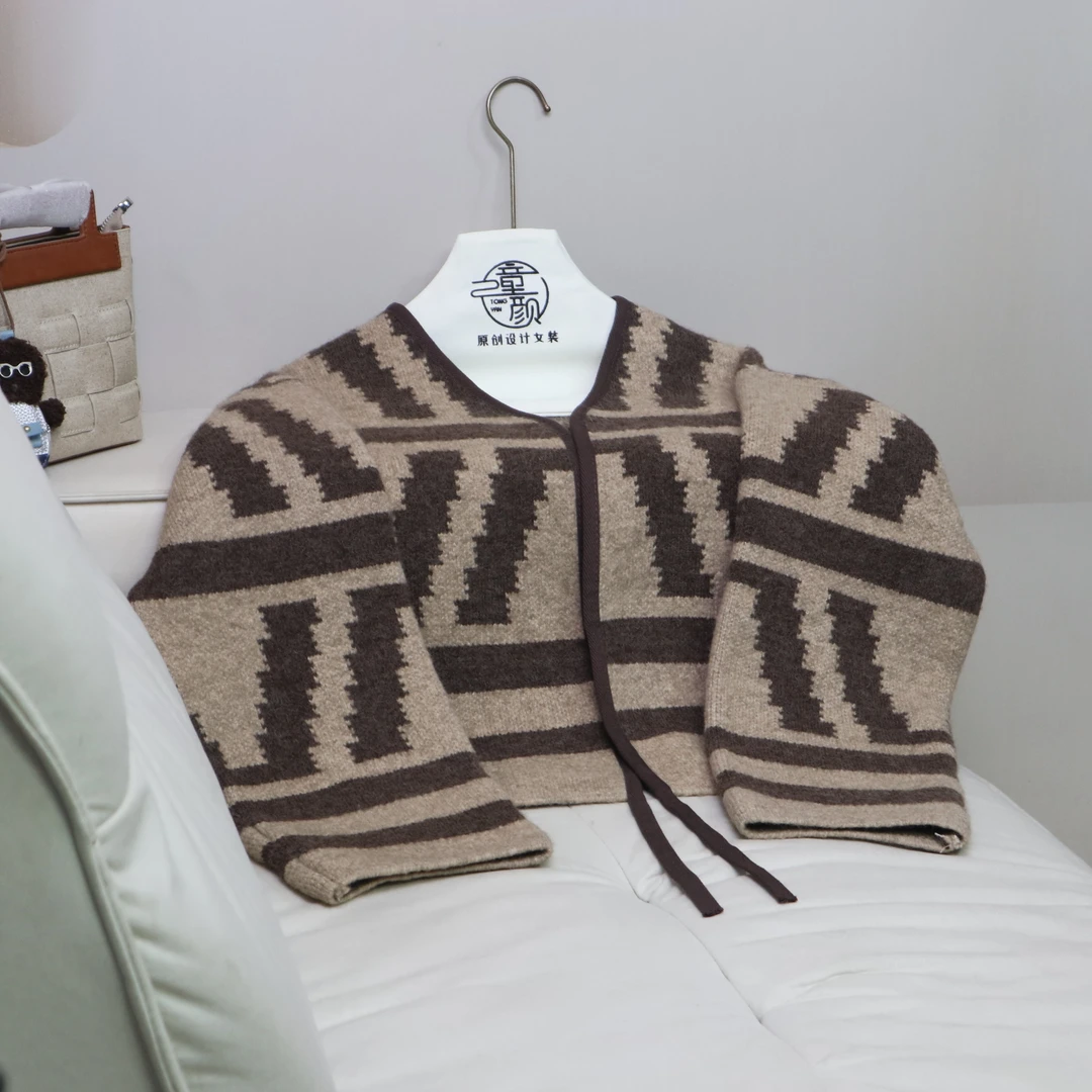 【13259】高品质原创设计咖色百搭针织外套杰