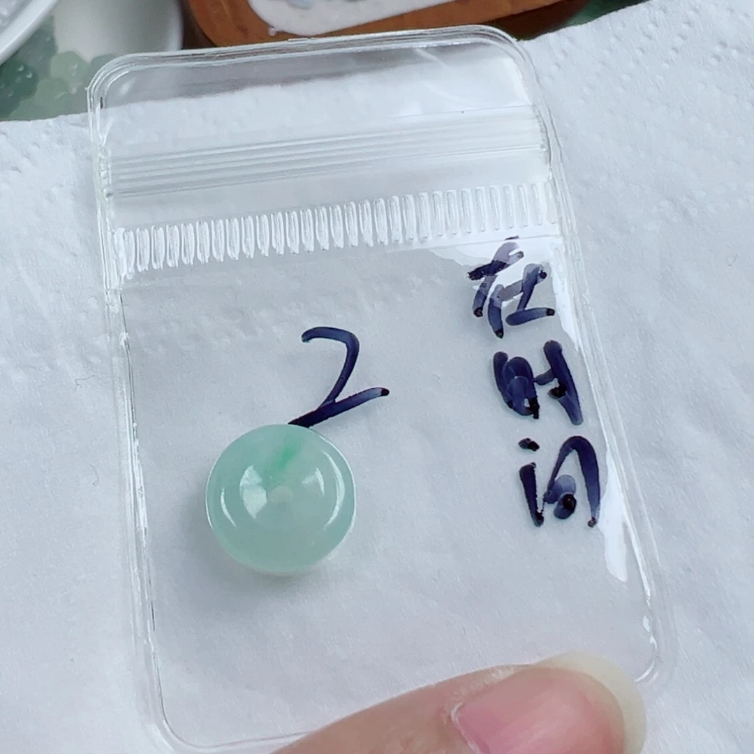 在***里翡翠散珠2号链接，A货翡翠