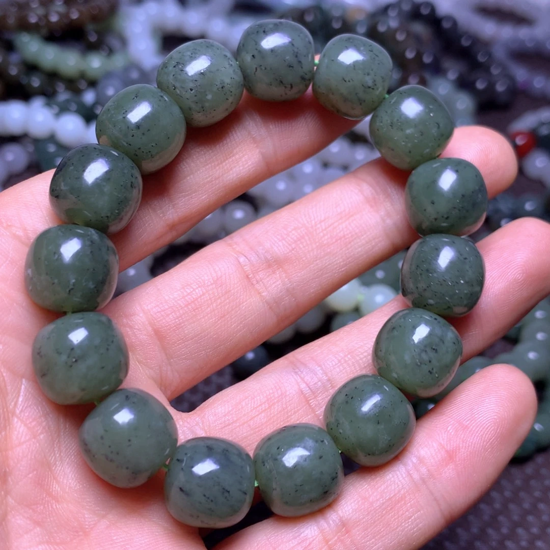 和田玉未镶嵌手串