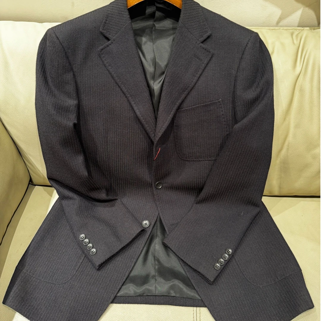 TT3007西班牙进口美丽奴羊毛100%男士秋冬休闲针织西服三粒扣背后