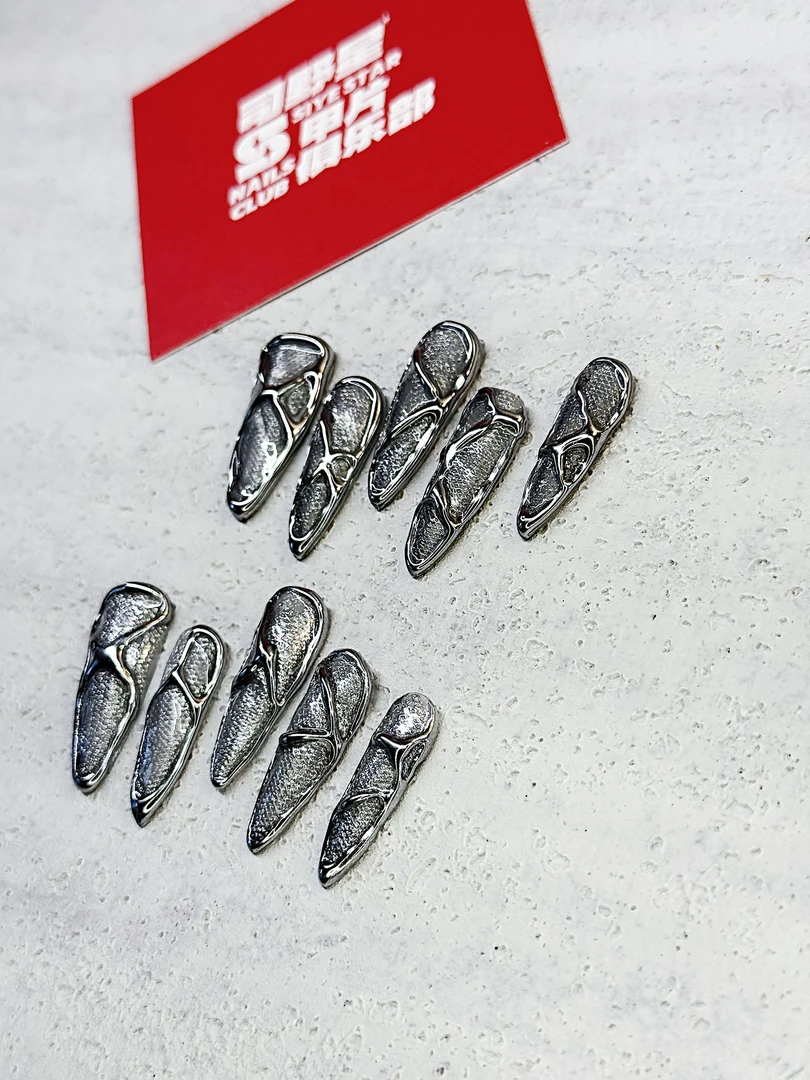 ［49］司野星甲片俱乐部•「银蛇」立体蛇纹硬核金属手工光疗甲片