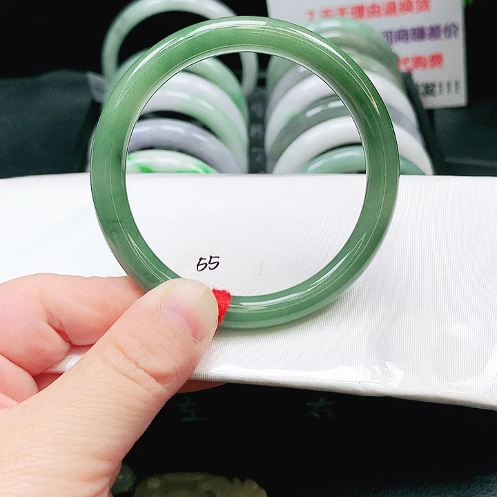 翡翠未镶嵌手镯30