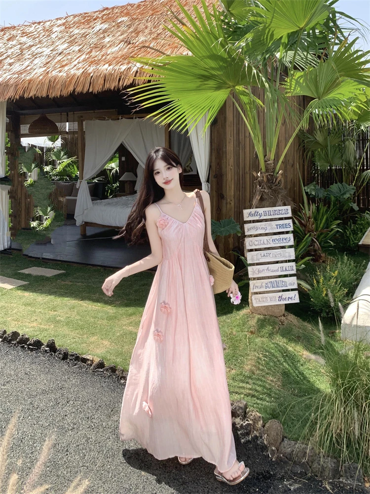 法式纯欲粉色花朵连衣裙女春夏海边度假绝美吊带裙