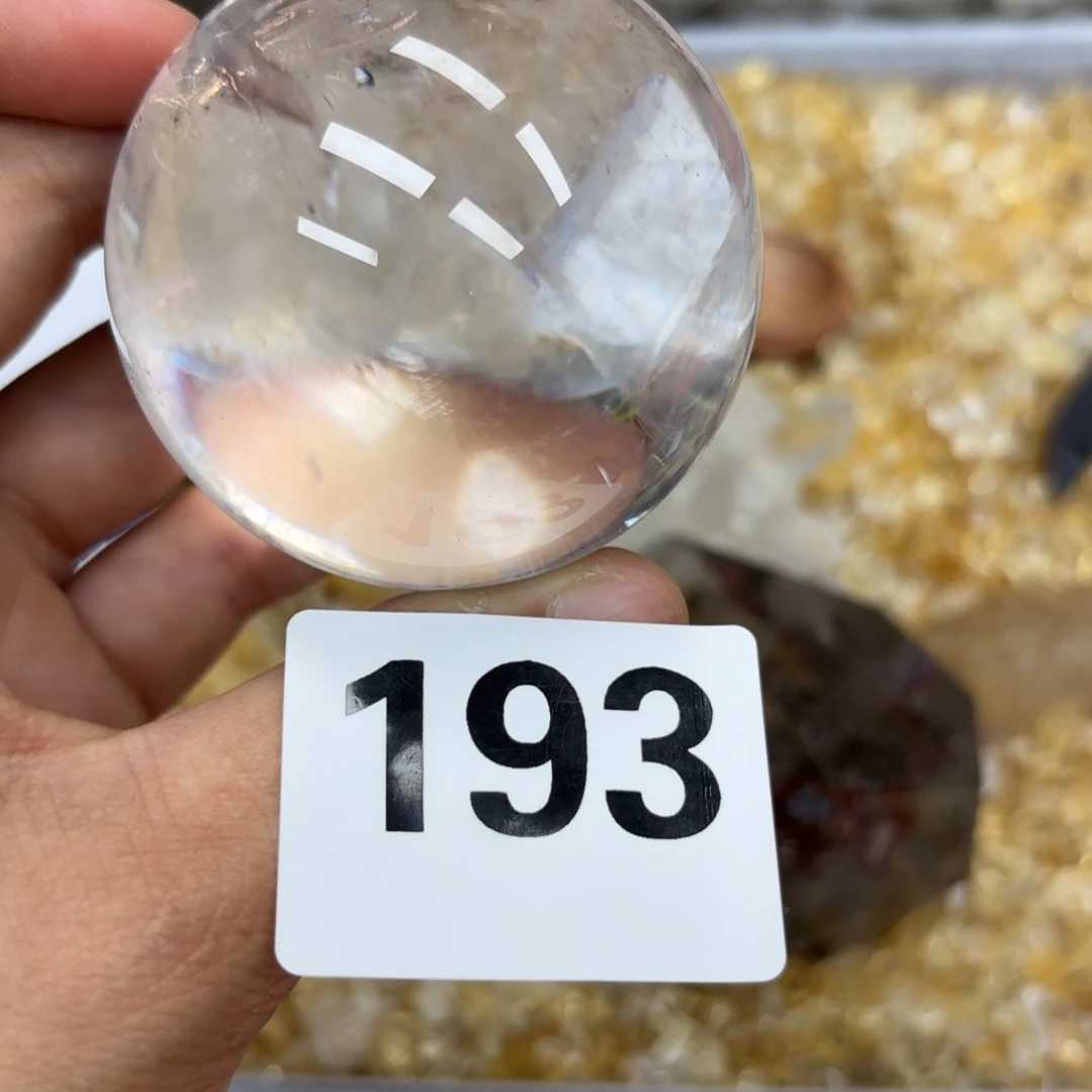 未镶嵌水晶大型摆件（非配饰）