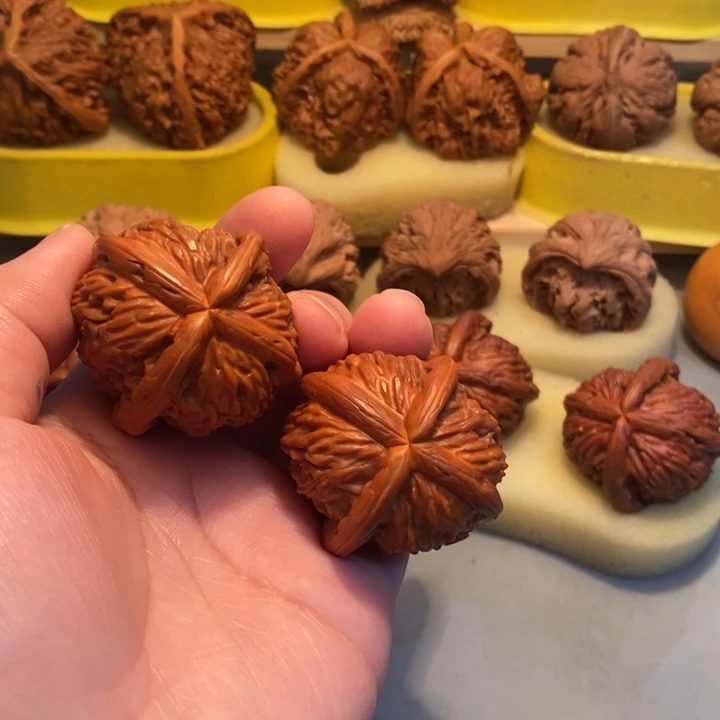 辽****文玩核桃吊坠nnnnnmm