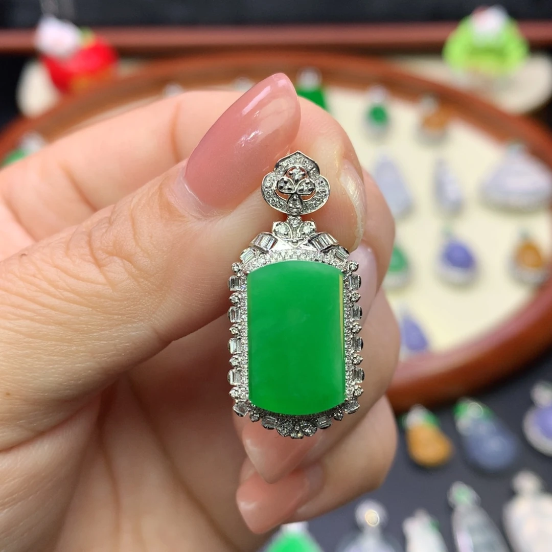 翡翠18K金镶嵌吊坠(不含链)