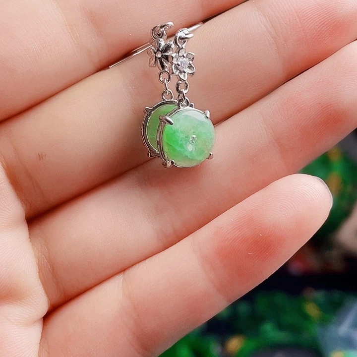 翡翠银S925镶嵌颈饰多样性