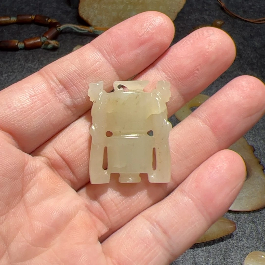 未镶嵌和田玉挂件
