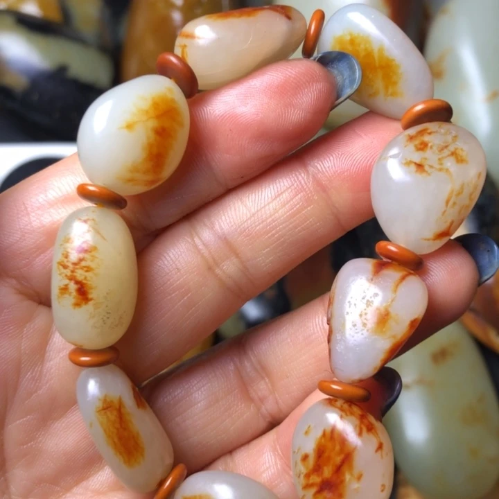 和田玉未镶嵌珠宝奇石