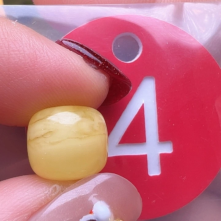 蜜蜡裸石未镶嵌10.8m m