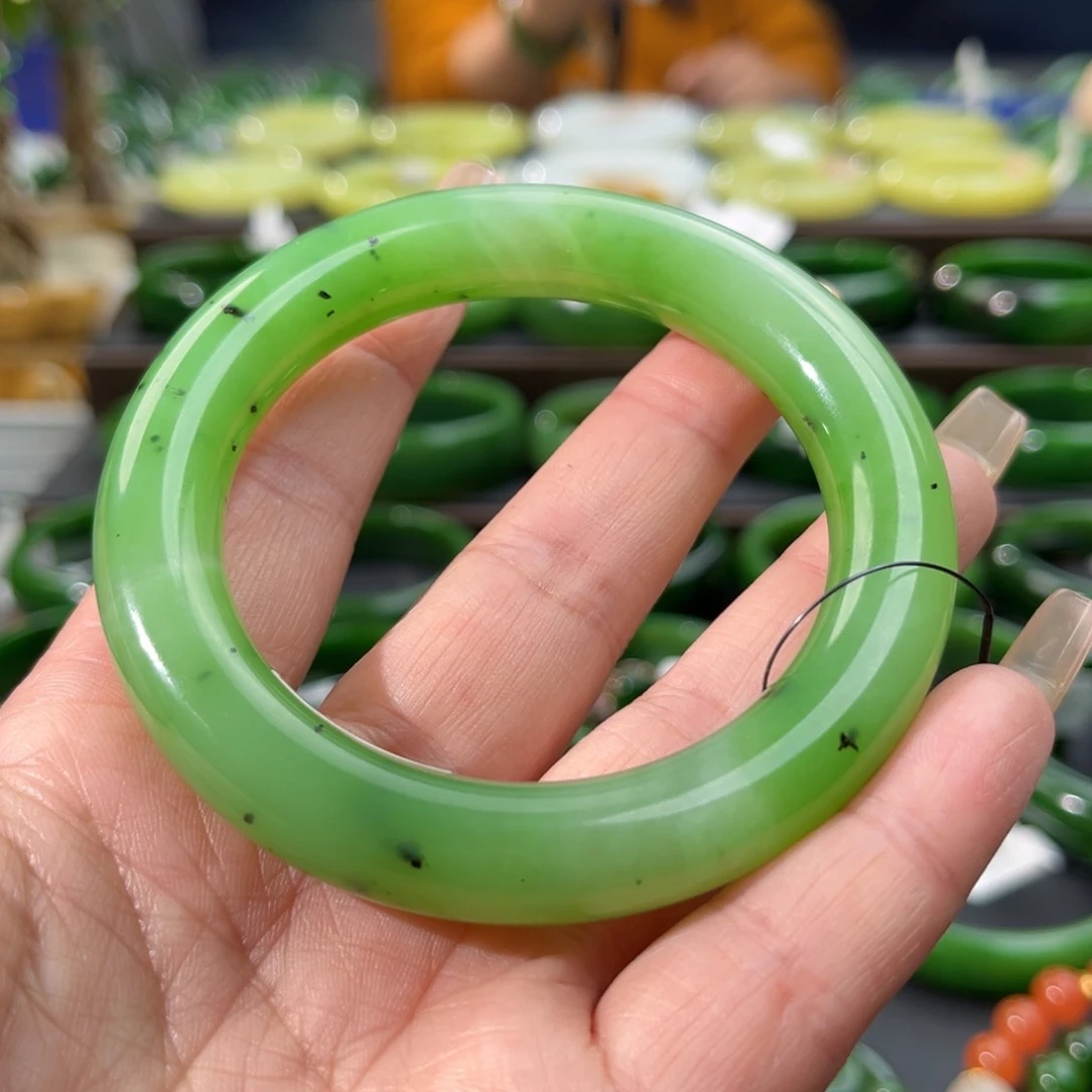 和田玉（碧玉）手镯未镶嵌