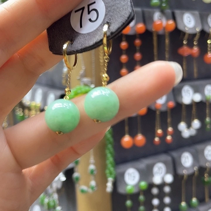 翡翠18K金镶嵌耳饰耳饰