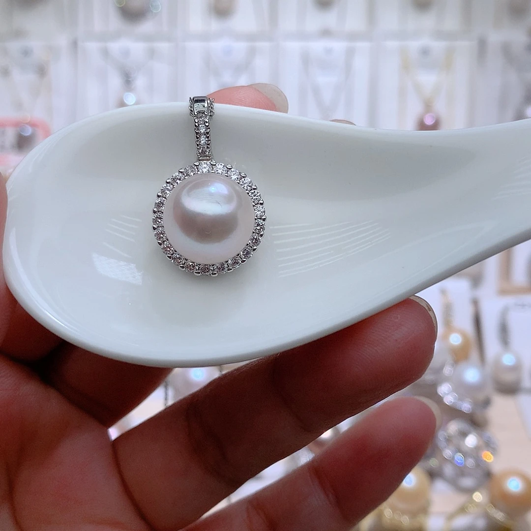 吊坠(赠链)未镶嵌淡水珍珠CC微瑕13mm