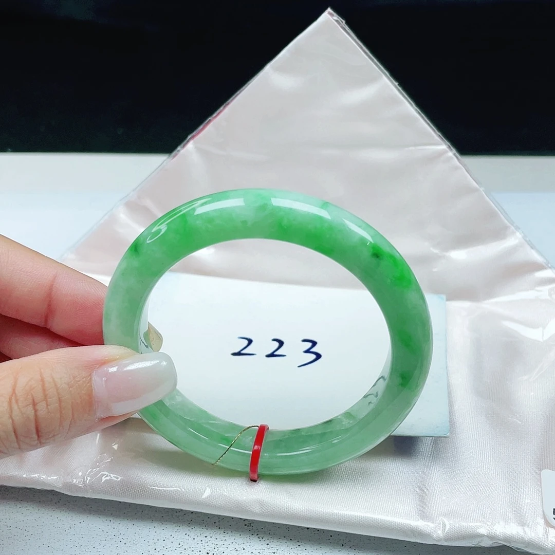 翡翠未镶嵌手镯 正圈52+