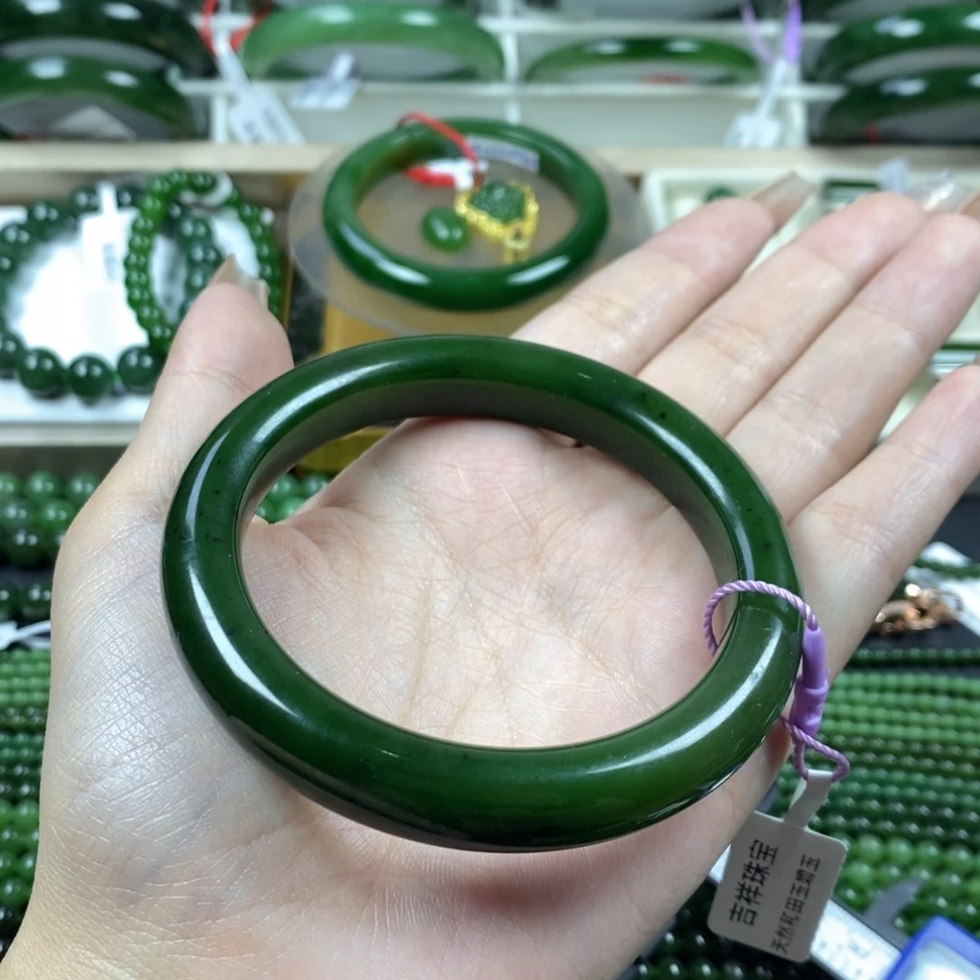 和田玉（碧玉）手镯未镶嵌60圈口红皮料