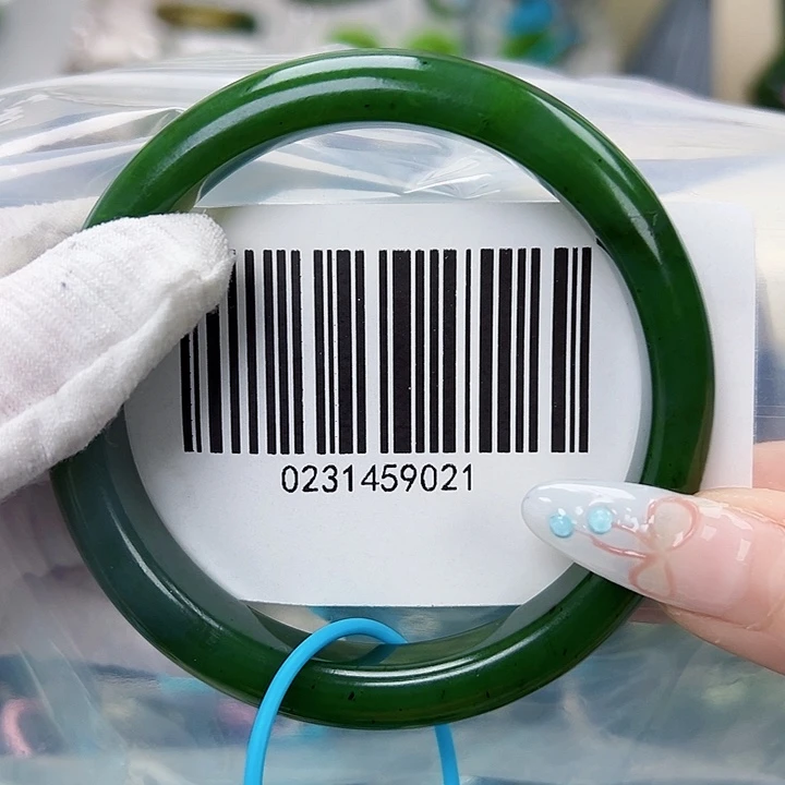 绵***水和田玉未镶嵌手镯微瑕63