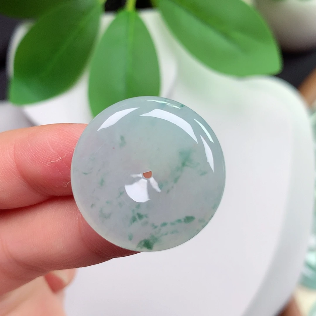 颈饰未镶嵌翡翠平安扣 24.4x5.0mm