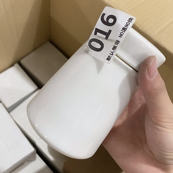 茶具微瑕，介意勿拍