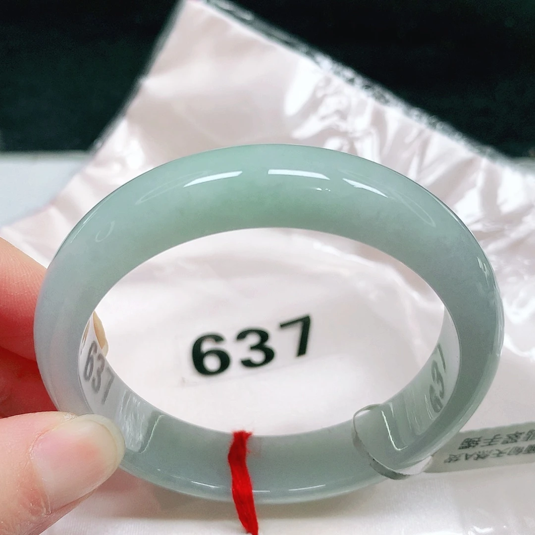 翡翠未镶嵌手镯57 号翡翠手镯