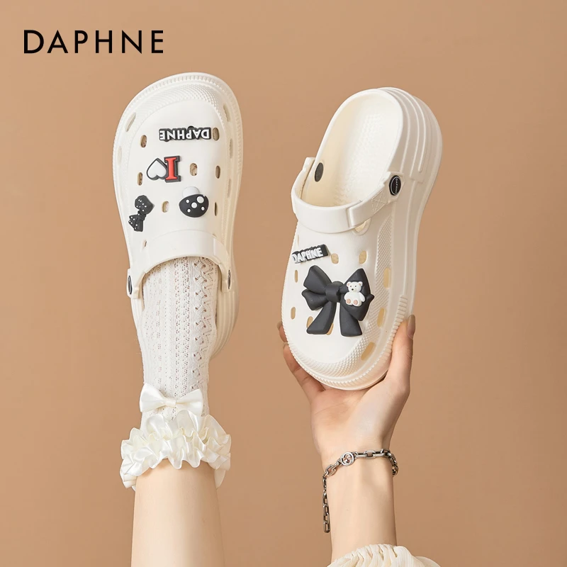达芙妮软底洞洞鞋女夏季外穿2025新款防滑厚底凉鞋沙滩鞋包头拖鞋