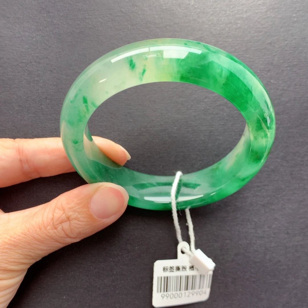 未镶嵌手镯石英质玉