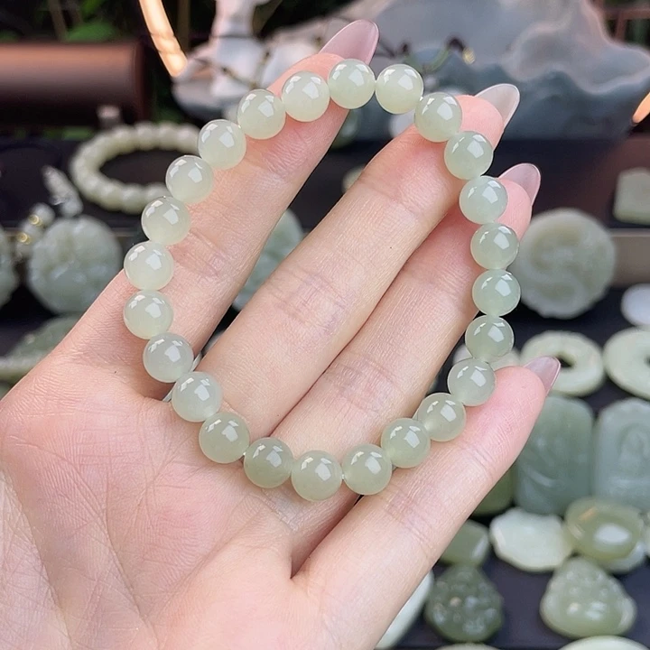 郑***歌和田玉未镶嵌手串