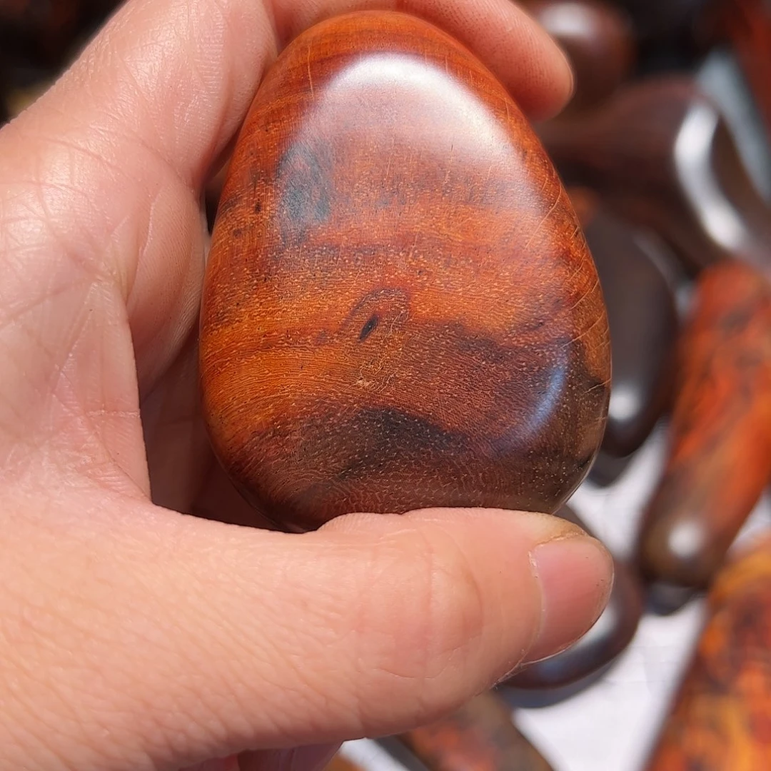 交趾黄檀（大红酸枝）m**s