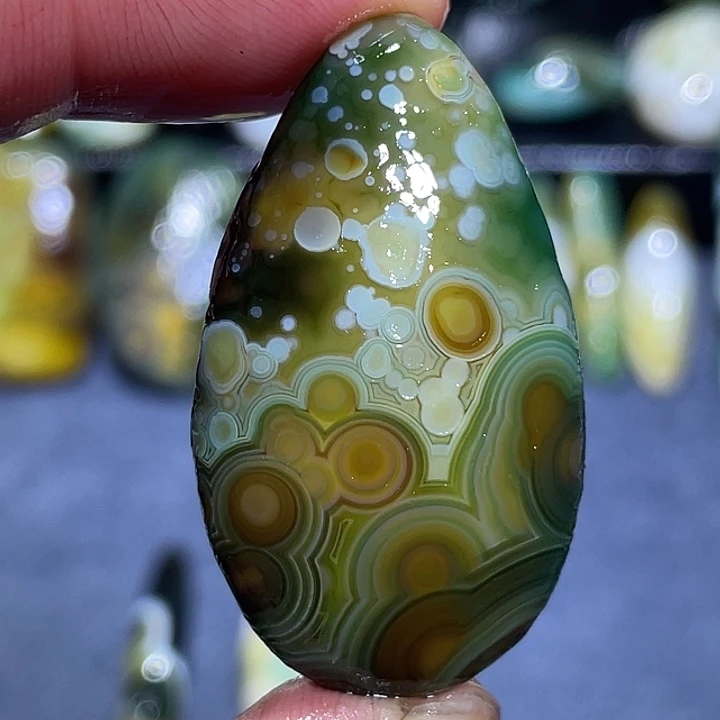 玛瑙/玉髓未镶嵌珠宝奇石