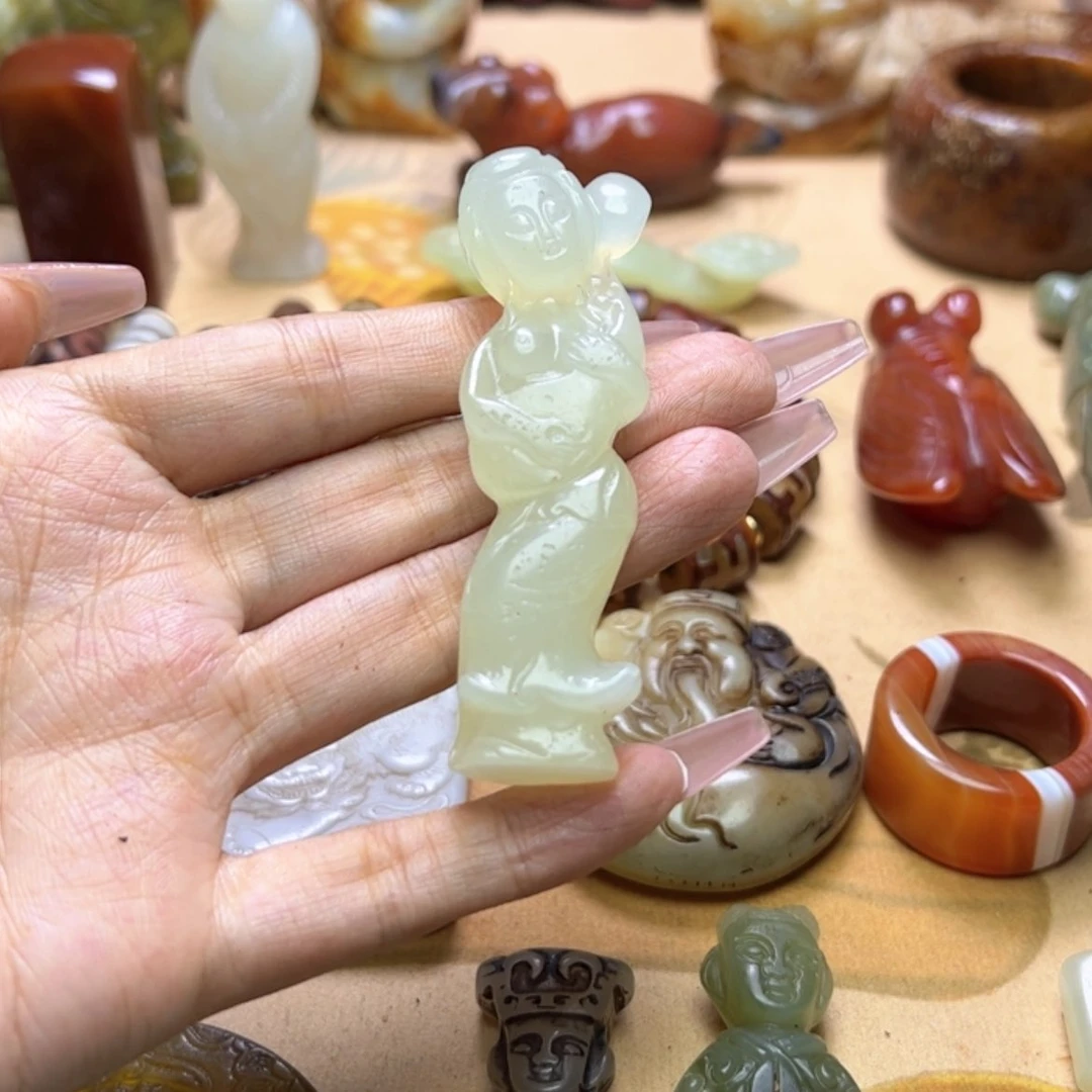 【闪购商品】蛇纹石玉颈饰未镶嵌