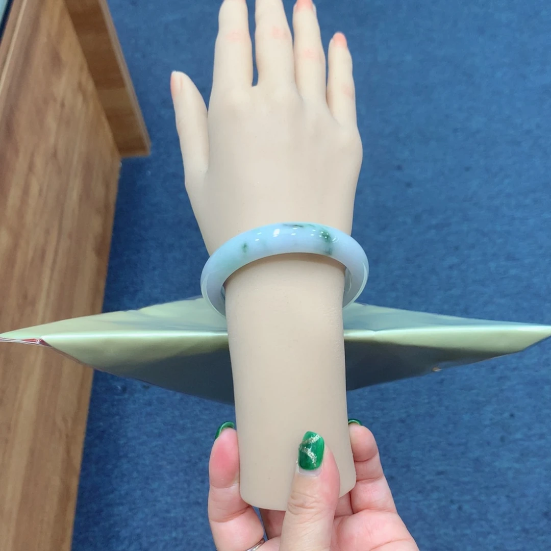 未镶嵌手镯翡翠买断