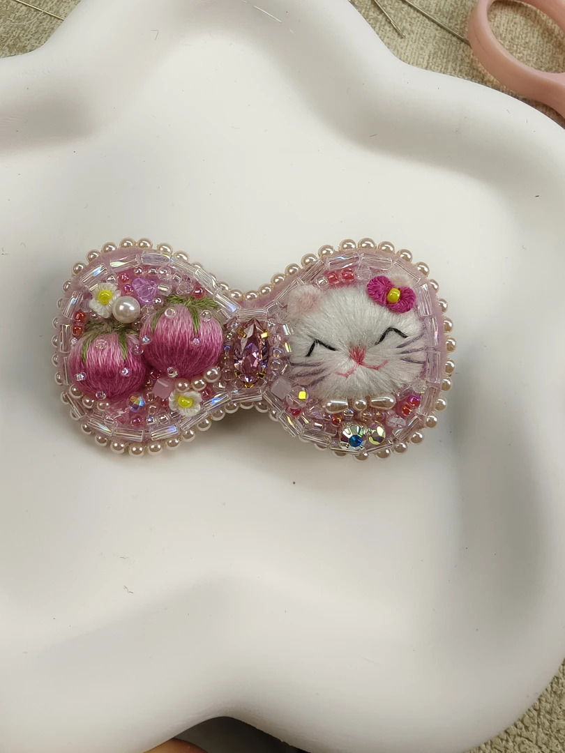 满钻KT猫可爱发夹少女心刘海碎发整理鸭嘴夹侧边边夹甜美头饰女