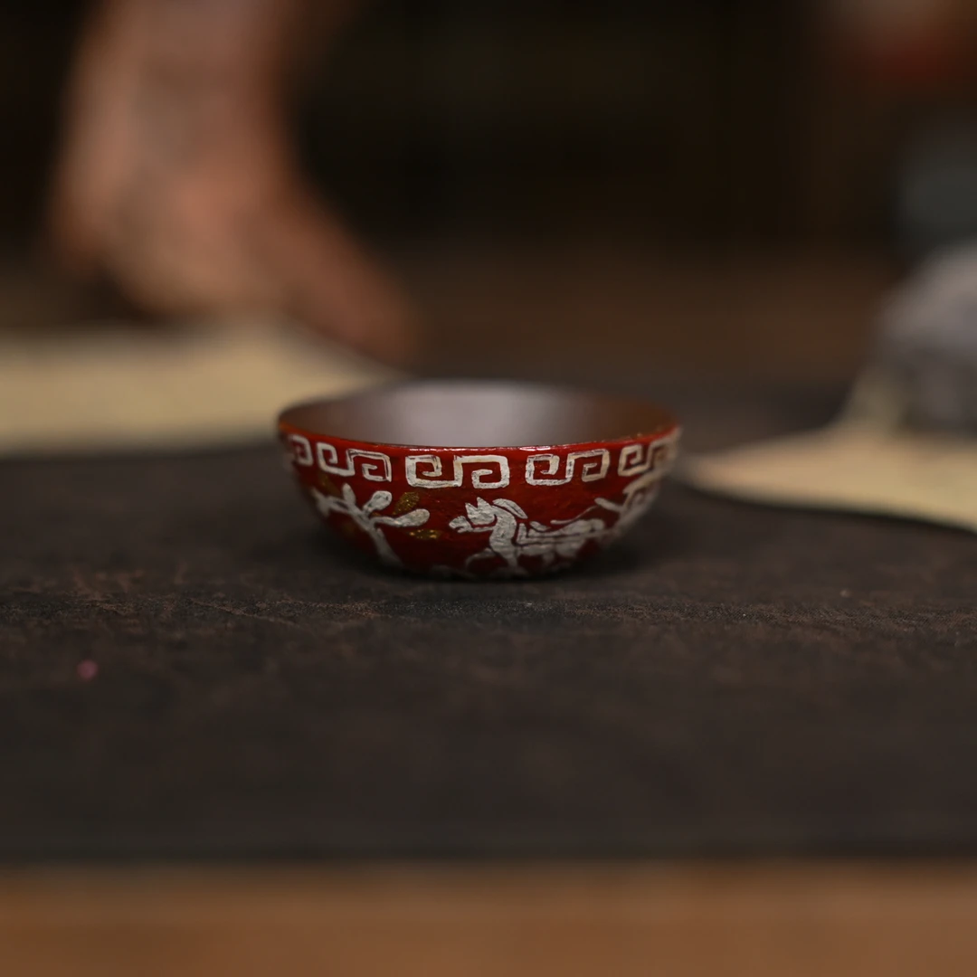 纳兰 马车纹饰普洱杯（蕉白S0810）