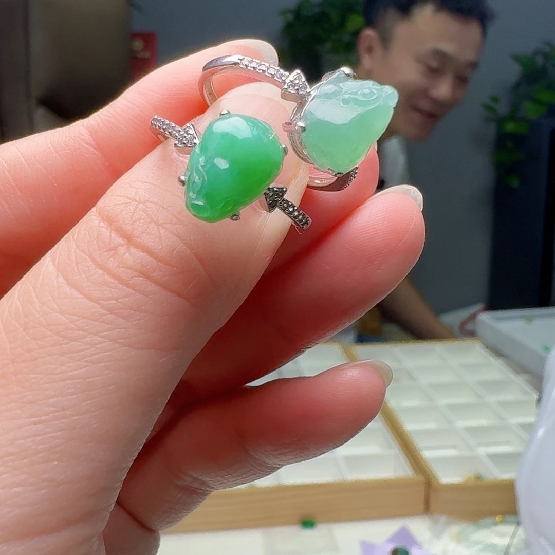 翡翠银S925镶嵌戒指多样性发货其一